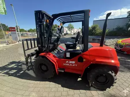Diesel heftrucks 2025  Noblelift FD4RT35 (5)