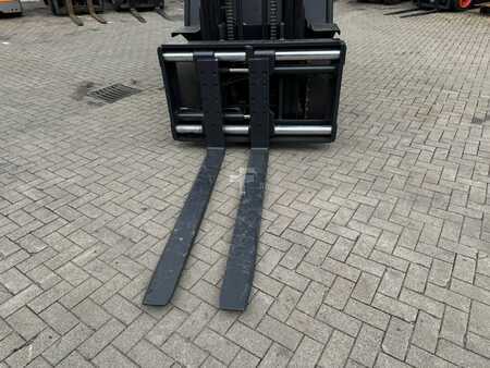 LPG heftrucks 2006  Yale GLP55MJ V2514 (6)