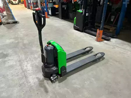 Niederhubwagen 2024 Cesab P013i (2)