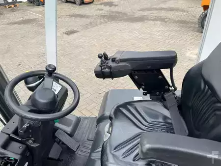 Sähkö - 3 pyör 2016  Nissan A1N1E722601 (9)