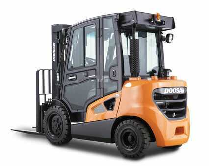 Dieseltruck 2024  Doosan D35C-9 (2)