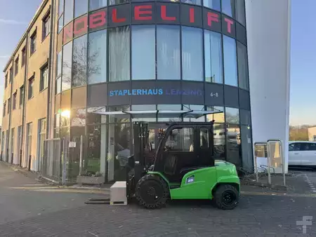 Wózek terenowy  Noblelift FE2RT25 (1)