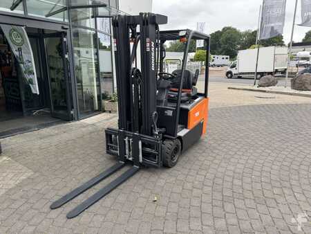 Elektro 3 Rad  Doosan B15T-7 (1)