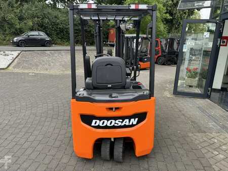 Elektro 3 Rad  Doosan B15T-7 (7)