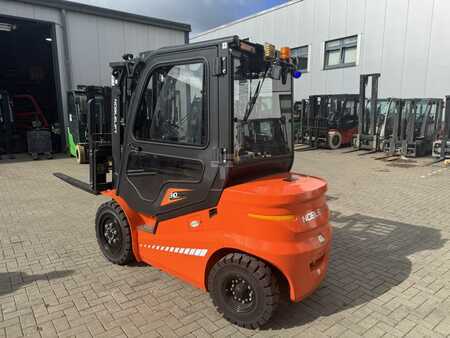 Elektro čtyřkolový VZV 2024  Noblelift FE4P30G (5)