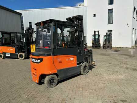 Elektro čtyřkolový VZV 2018  Doosan B35X-7 (4)