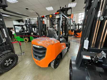 Dieseltrukki 2024  Doosan D35 NXP (3)