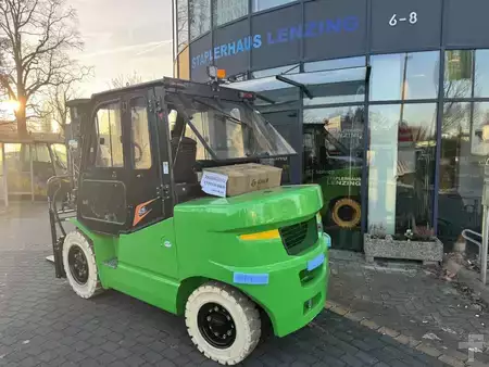 Electric - 4 wheels 2025  Noblelift CPD55A (4)