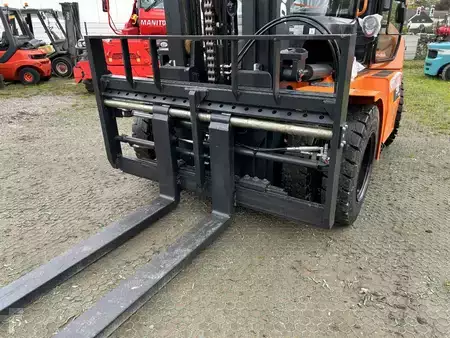 Carretilla elevadora diésel 2023  Doosan D90S-9 (10)