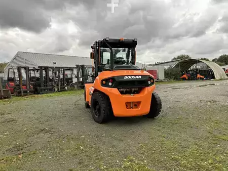 Carretilla elevadora diésel 2023  Doosan D90S-9 (3)