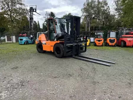 Carretilla elevadora diésel 2023  Doosan D90S-9 (8)