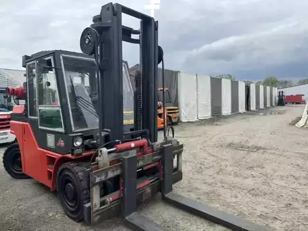 Empilhador a gás 2005  Dan Truck 9870GD (4)