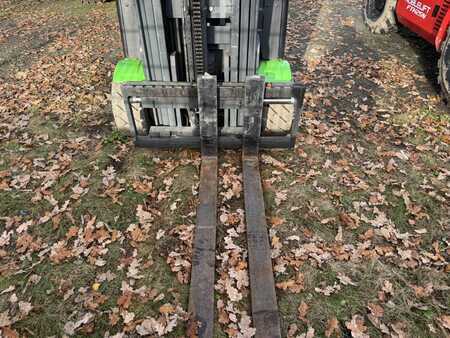 Elektro 3 Rad 2012  Jungheinrich EFG218 (2)