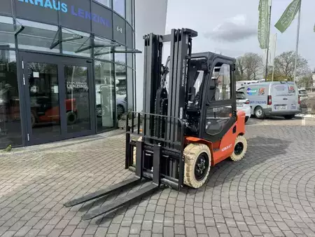 Dieseltruck 2025  Noblelift CPCD30 (3)