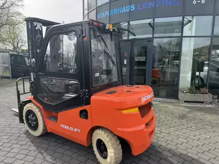 Dieseltruck 2025  Noblelift CPCD30 (7)