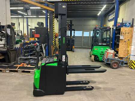 Hochhubwagen 2024  Cesab S216 (5)