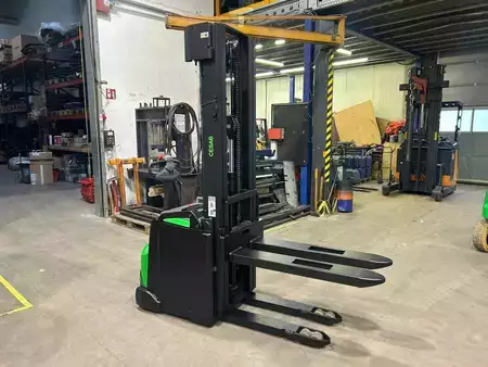 Stoccatori 2024  Cesab S216 (1)