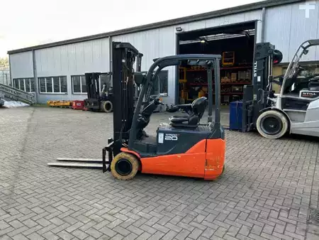 Elektro tříkolové VZV 2016  Toyota 8FBE20T (5)