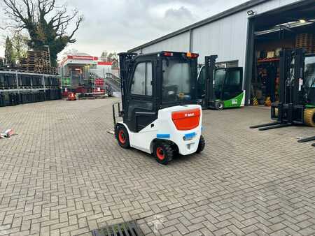 Eléctrico - 4 rodas 2025  Bobcat B15NS (3)