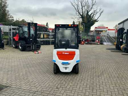 Eléctrico - 4 rodas 2025  Bobcat B15NS (4)