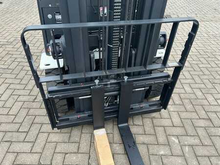 Carrelli elettrici 4 ruote 2025  Bobcat B15NS (8)