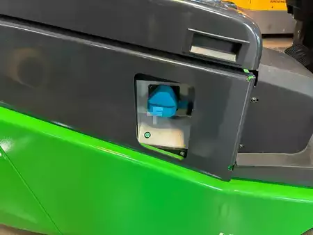 Eléctrica de 3 ruedas 2025  Cesab B215 II Li-Ion (7)