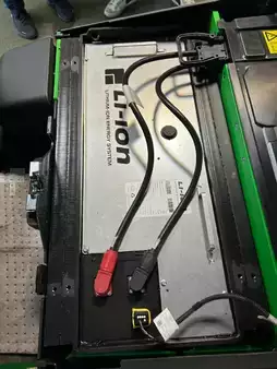 Eléctrica de 3 ruedas 2025  Cesab B215 II Li-Ion (9)