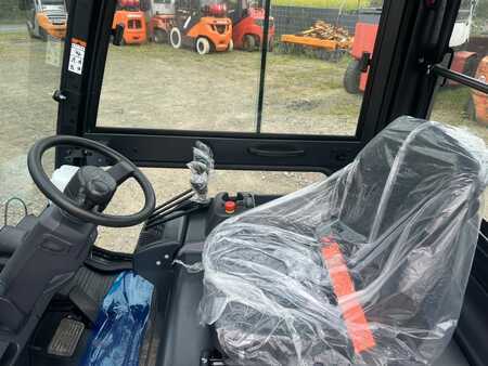 Carrelli elettrici 4 ruote 2025  Bobcat B25NS (9)