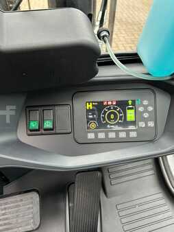 Eléctrico - 4 rodas 2025  Bobcat B25NS (7)