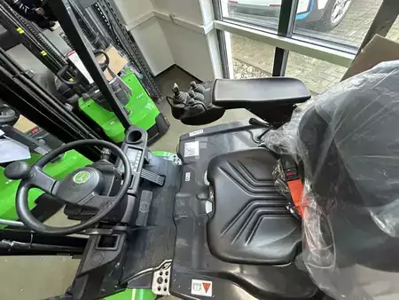 El truck - 3 hjulet 2025  Cesab B320II (2)