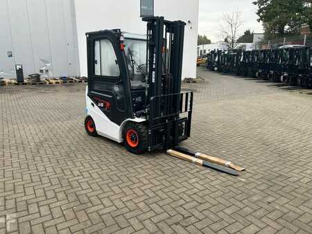 Carrelli elettrici 4 ruote 2025  Bobcat B15NS (7)