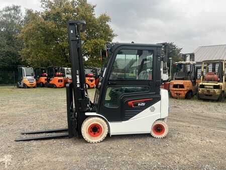 Carrelli elettrici 4 ruote 2025  Bobcat B25NS (2)