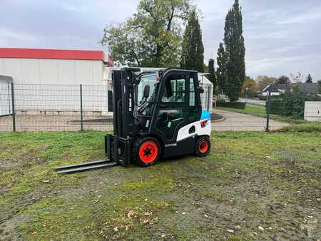 Empilhador diesel 2025  Bobcat D35 NXP (8)