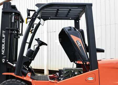Elektro 4 Rad 2025  Noblelift CPD38-A (5)