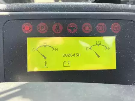Empilhador a gás 2022  EP Equipment CPQD30T8 (10)