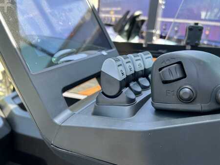 459_CesabB635II01-01-5.jpg?v=1761539136