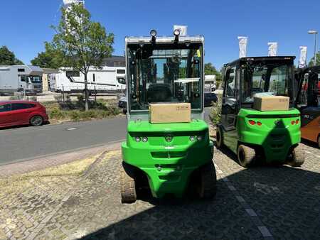 Elektryczne 4-kołowe 2025  Cesab B650 (2)
