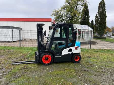 Dieselový VZV 2025  Bobcat D25 NXP (1)