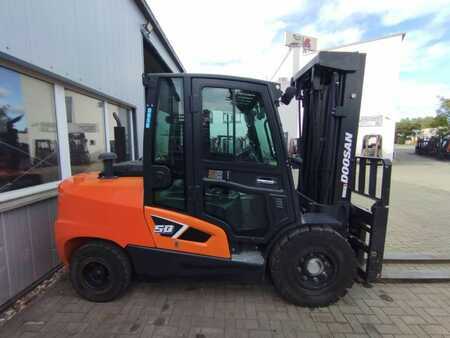 Dieseltrukki 2022  Doosan D50C-9 (1)