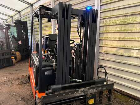 4-wiel elektrische heftrucks 2016  Doosan B30X-5 (3)