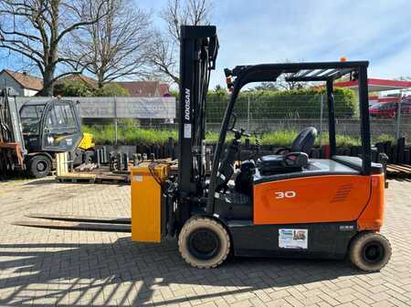 4-wiel elektrische heftrucks 2018  Doosan B30X-7 (1)