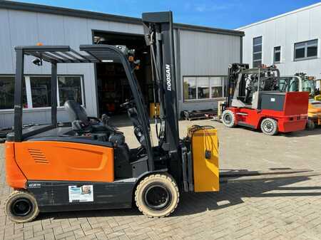 4-wiel elektrische heftrucks 2018  Doosan B30X-7 (4)