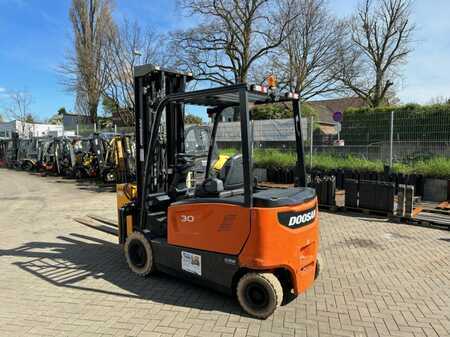 4-wiel elektrische heftrucks 2018  Doosan B30X-7 (7)
