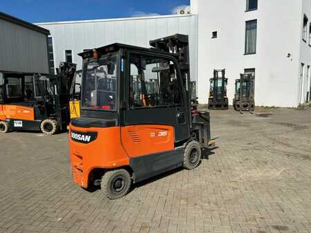 4-wiel elektrische heftrucks 2018  Doosan B35X-7 (2)