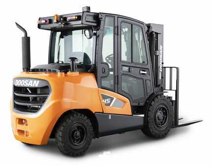 Diesel heftrucks 2024  Doosan D55C-9 (3)