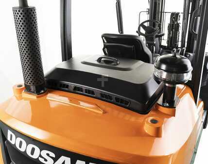 Diesel heftrucks 2024  Doosan D55C-9 (6)