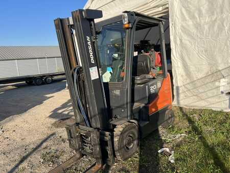 Wózki gazowe 2016  Doosan G20SC-5 (3)
