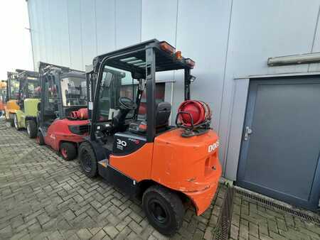 Wózki gazowe 2014  Doosan G30E-5 (2)