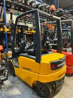 Elektrisk- 4 hjul - Jungheinrich EFG 425 (1)