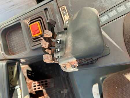 Carrelli elettrici 4 ruote 2012  Jungheinrich EFG 425k (5)